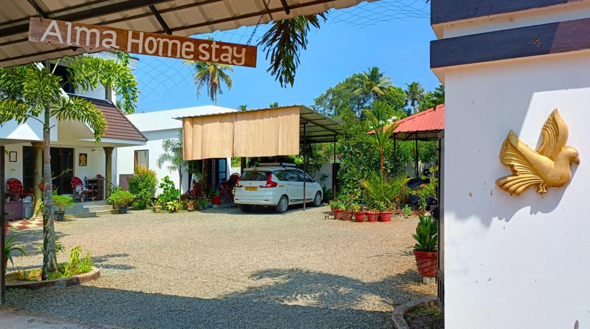 Alma Homestay Mararikulam Ngoại thất bức ảnh