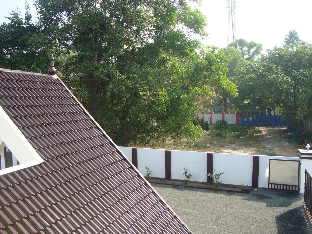 Alma Homestay Mararikulam Ngoại thất bức ảnh